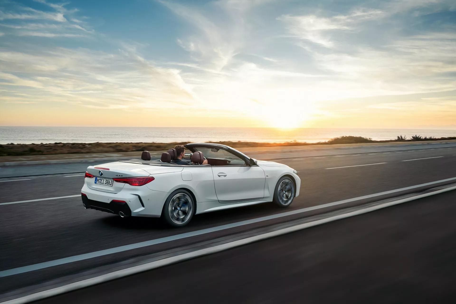 BMW-فئة-رابعة-مكشوفة-2025